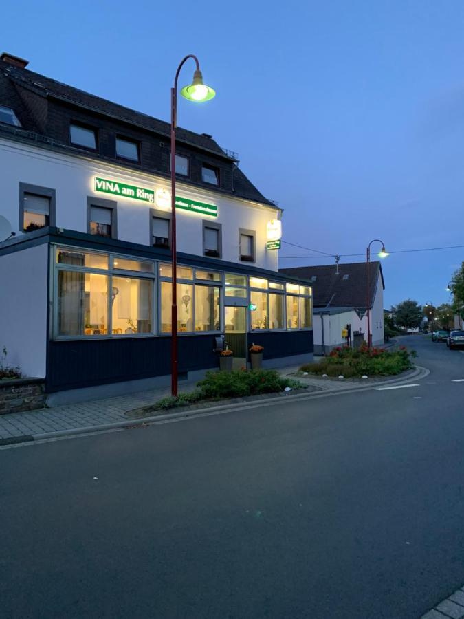 Vina Am Ring Panzió Mannebach  Kültér fotó