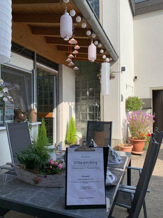 Vina Am Ring Panzió Mannebach  Kültér fotó