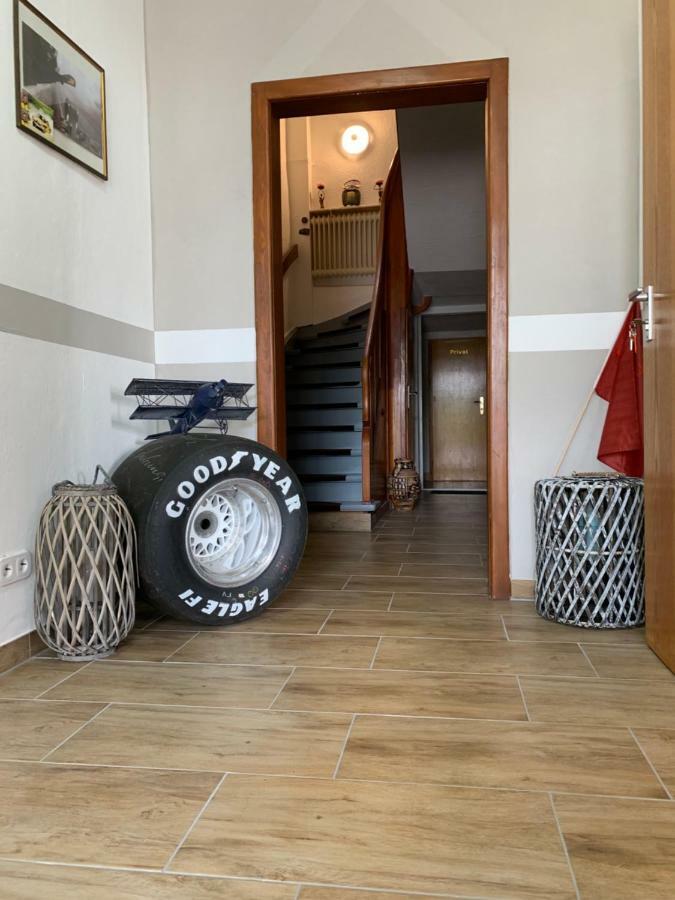 Vina Am Ring Panzió Mannebach  Kültér fotó